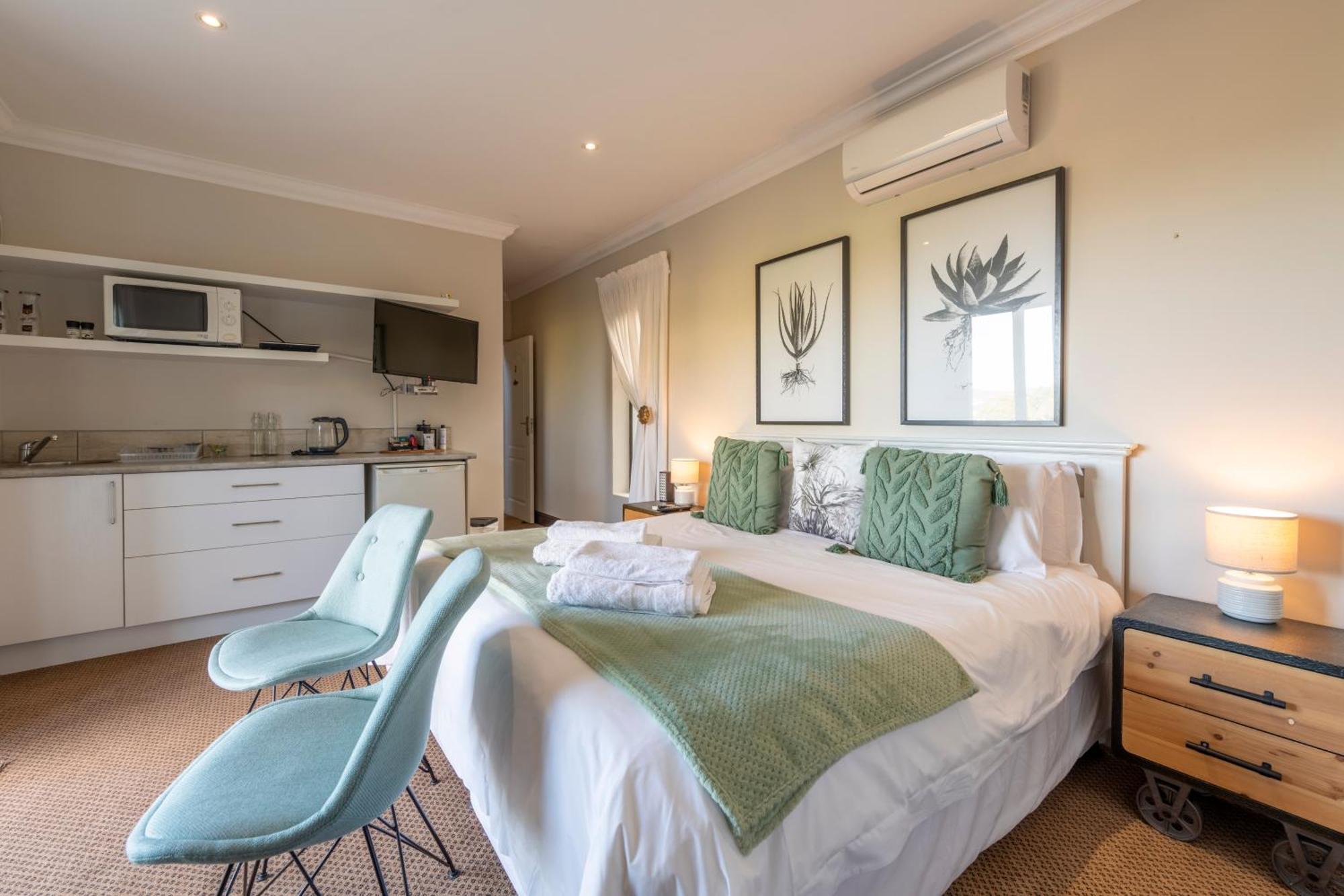 6 On Protea Bed & Breakfast Knysna Phòng bức ảnh