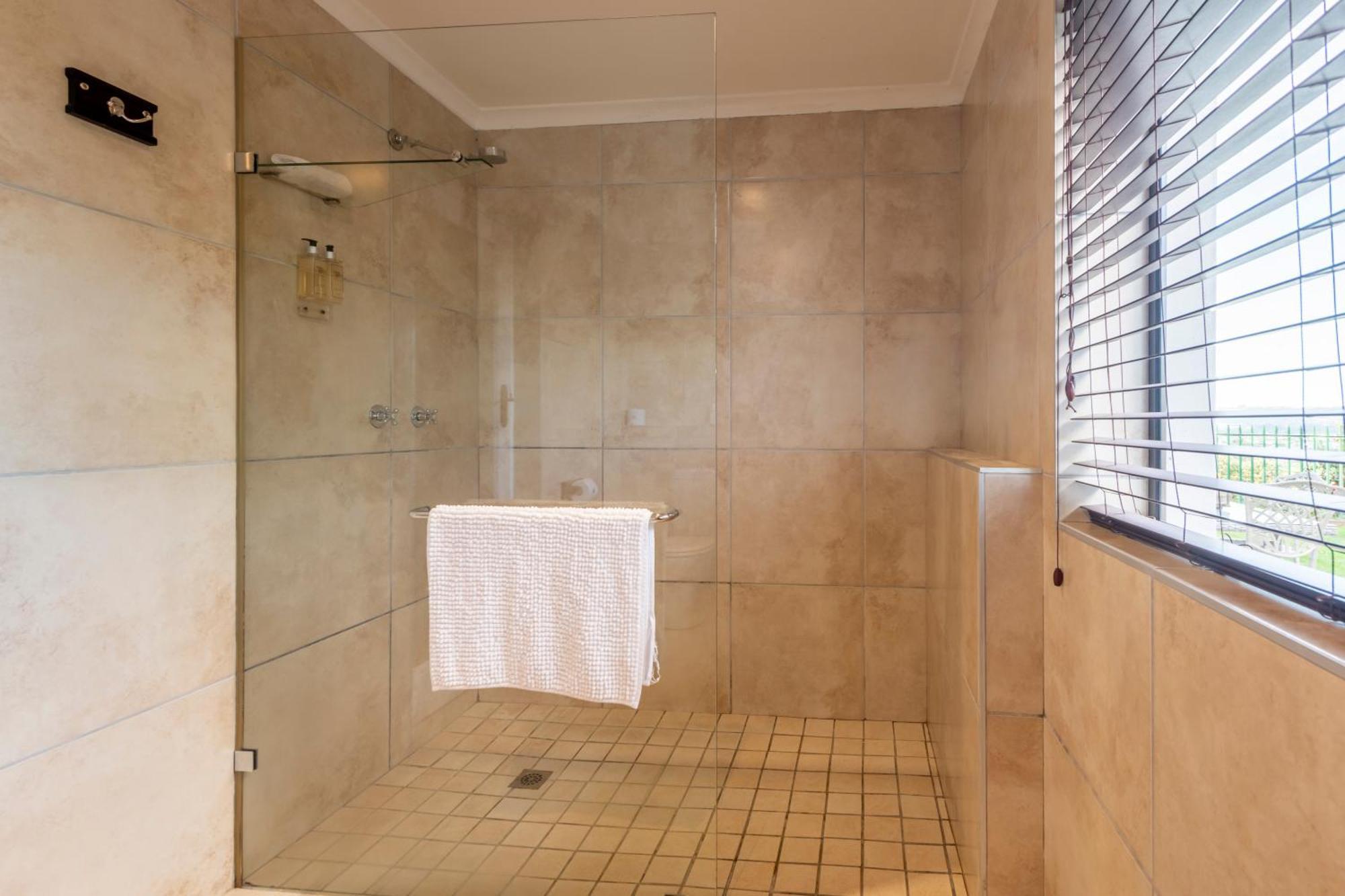 6 On Protea Bed & Breakfast Knysna Phòng bức ảnh
